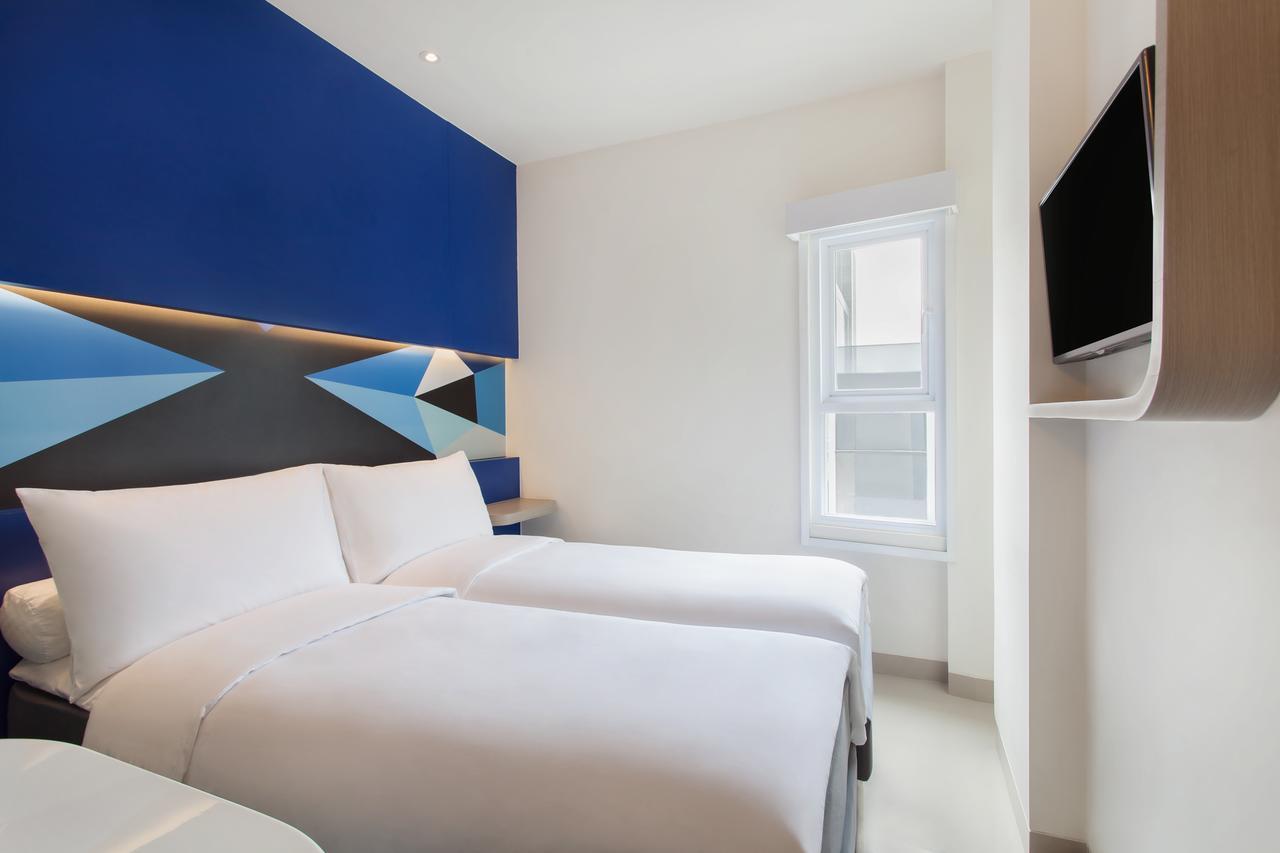 Ibis Budget Jakarta Tanah Abang Exterior foto