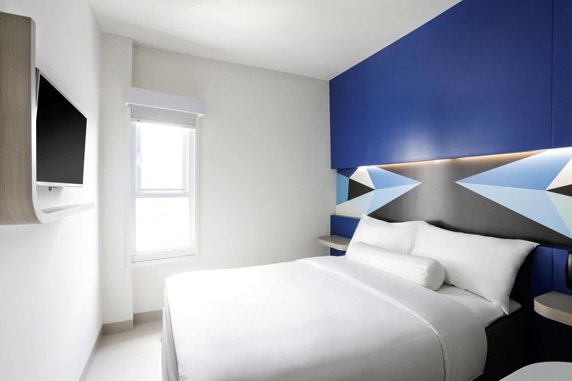 Ibis Budget Jakarta Tanah Abang Exterior foto