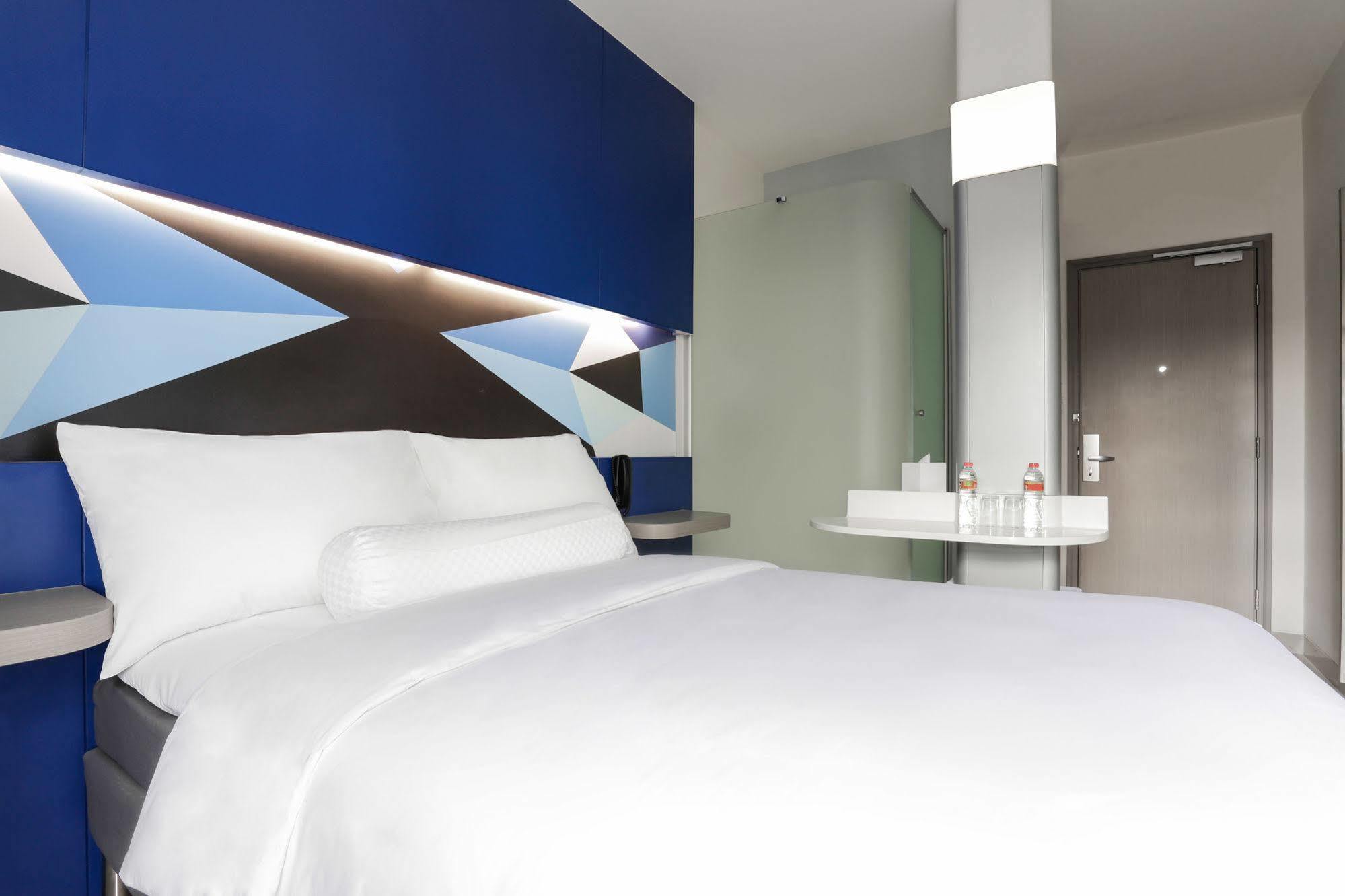 Ibis Budget Jakarta Tanah Abang Exterior foto