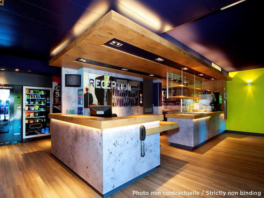 Ibis Budget Jakarta Tanah Abang Exterior foto